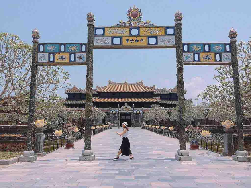 Vietnam package tour 