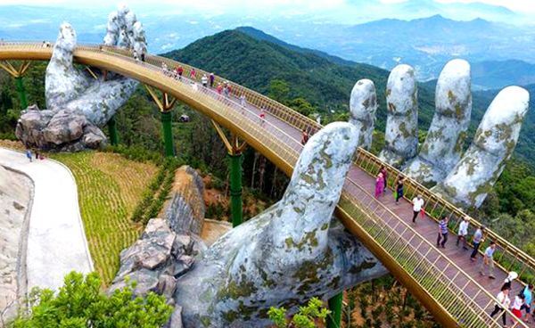 DA NANG – BA NA – THAN TAI MOUNTAIN – HOI AN – SON TRA PENINSULA