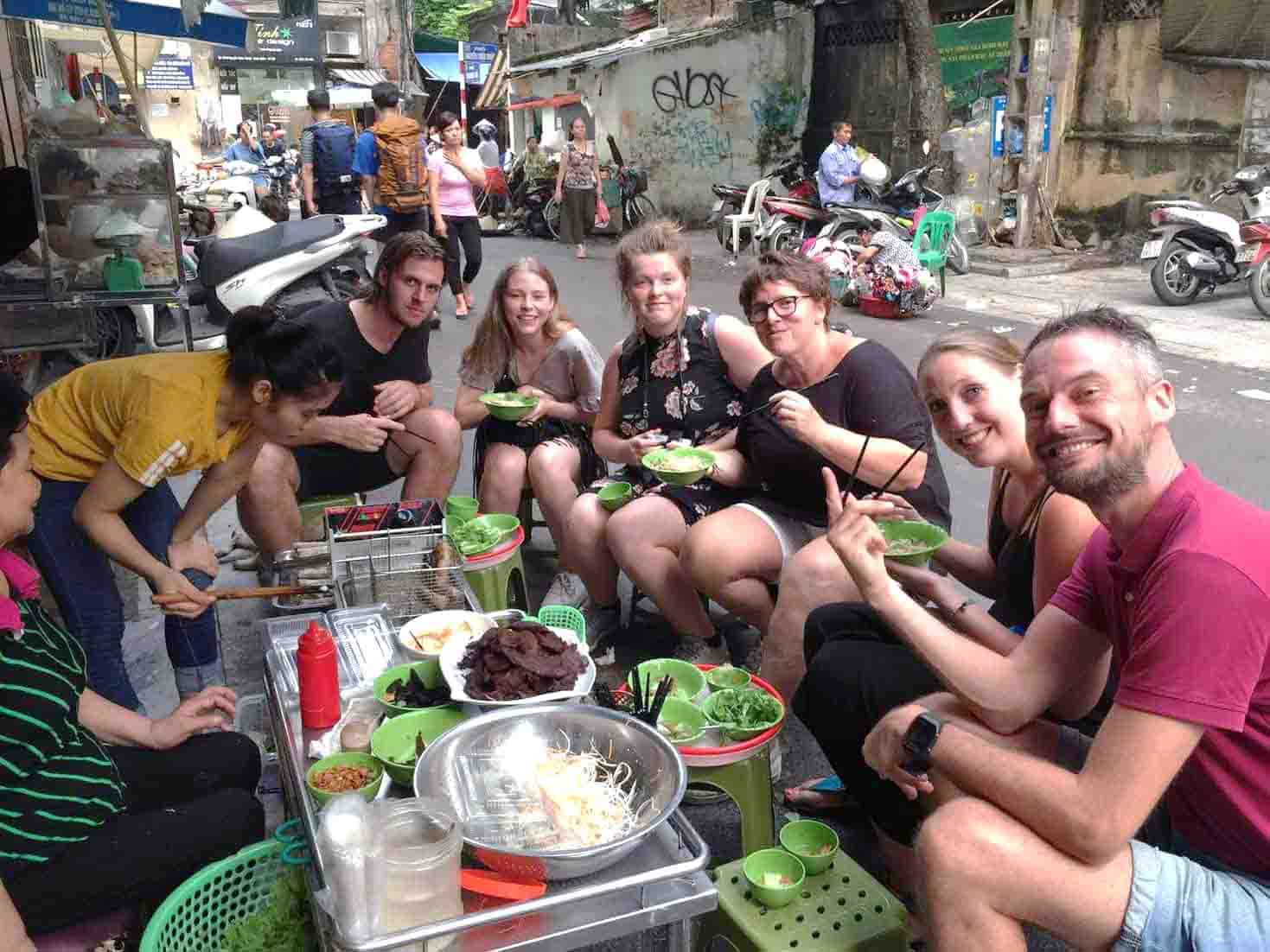 Hanoi Street food tour discover 36 streets