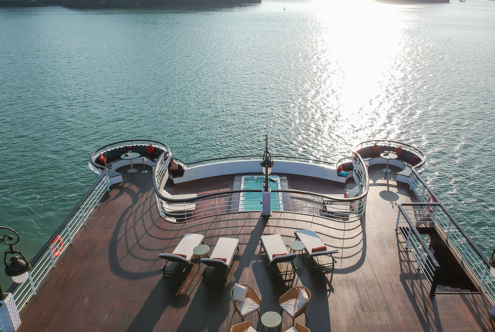 HALONG DAY CRUISE AMBASSADOR CRUISE II